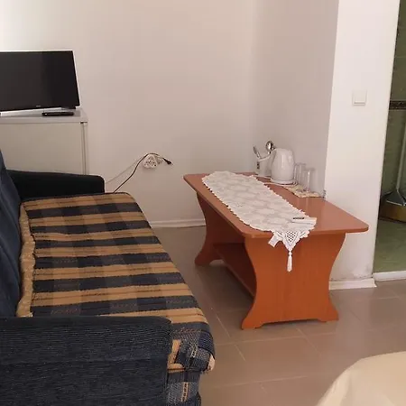 Global Ville Apartcomplex ساني بيتش