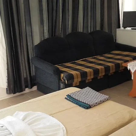 Aparthotel Global Ville Apartcomplex *