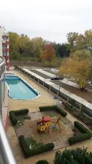 Global Ville Apartcomplex Aparthotel